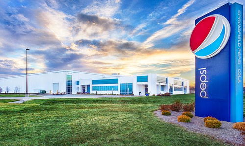 百事可樂百事食品綠色工廠光導(dǎo)管無電照明索樂圖導(dǎo)光管日光照明系統(tǒng)